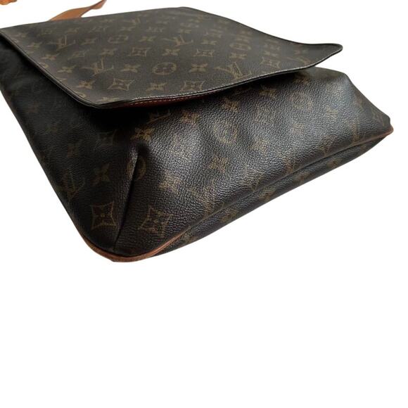 💎✨AUTHENTIC✨💎LV Musette Salsa GM monogram - Picture 11 of 14